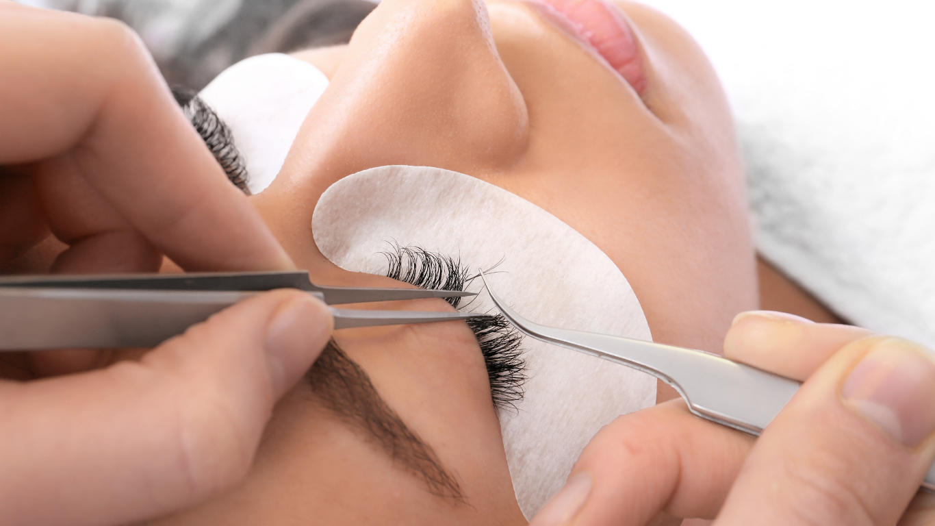 Classic Eyelash Extensions Training